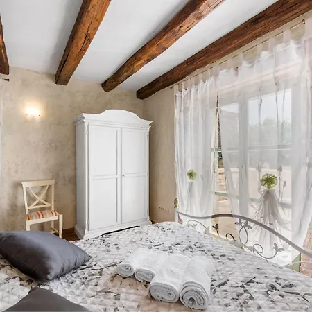 Villa Zvonar *